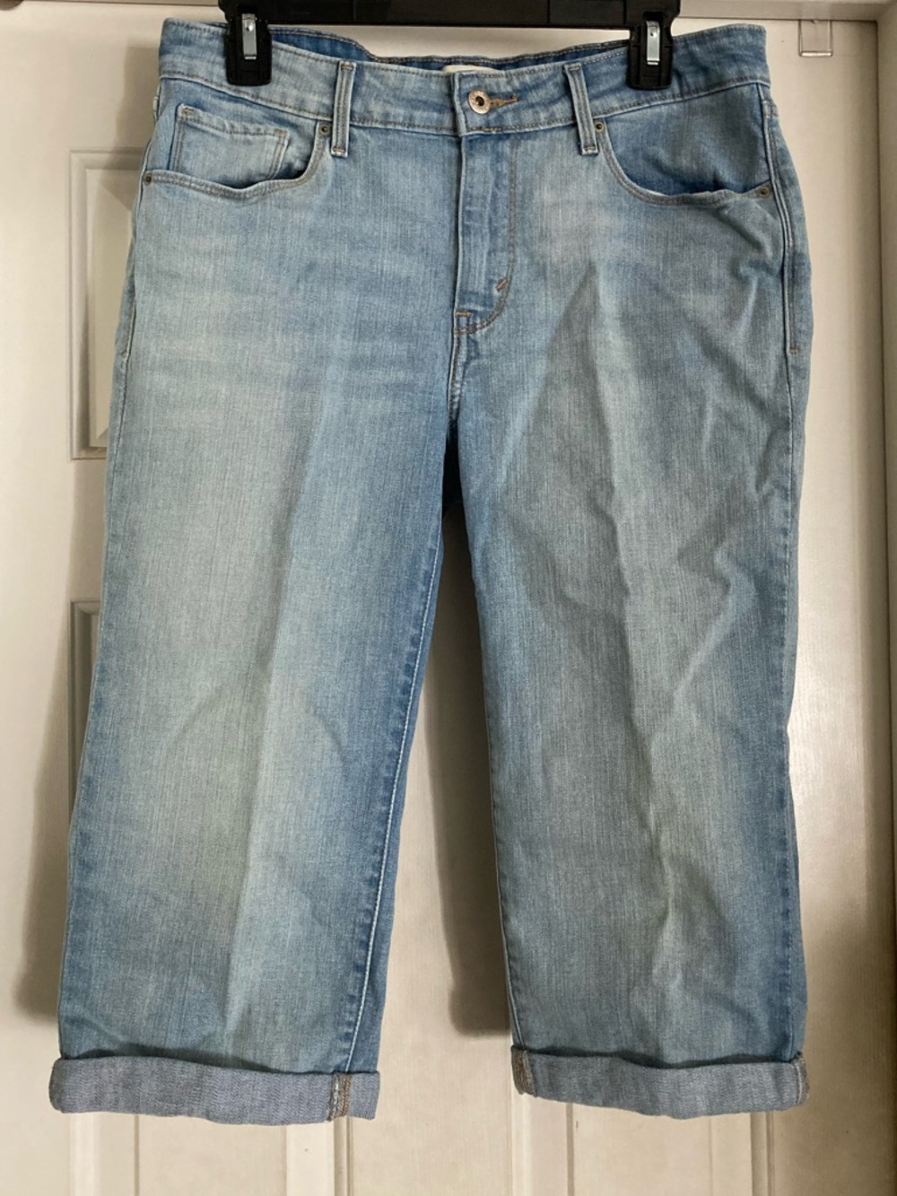 Light Blue WOMENS Capri LeviDenim Jeans size 12
